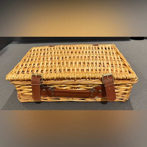 None Other - Wicker Picnic Basket with Leather Straps